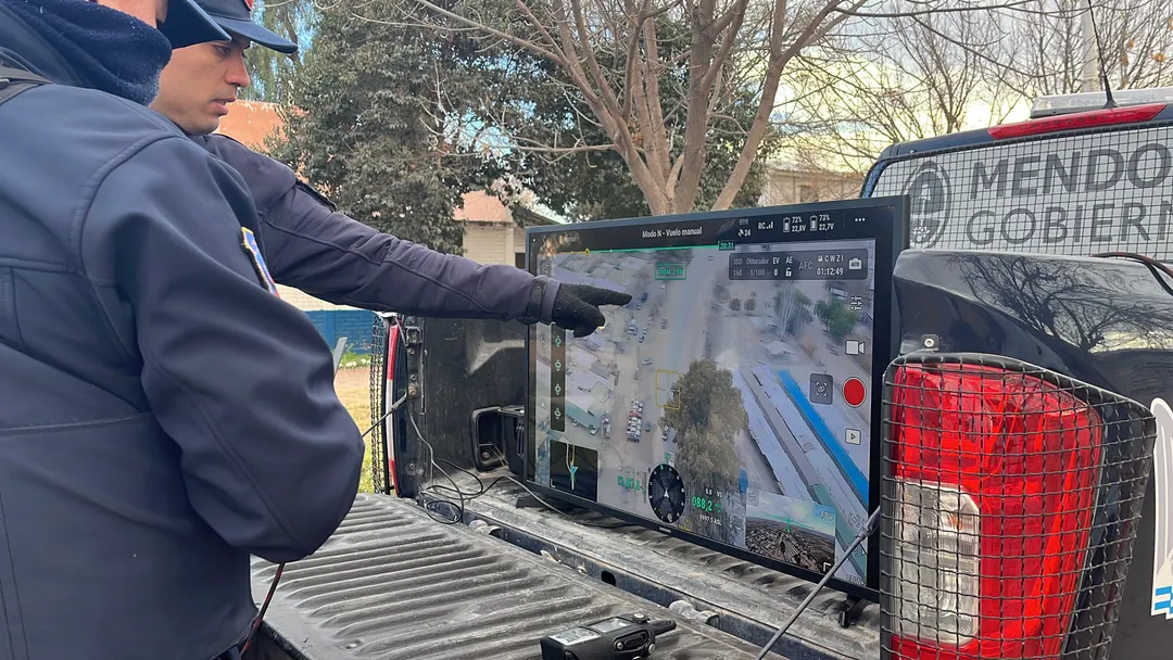 la Unidad de Vehículos Aéreos no Tripulados (VANT), realizó un seguimiento en tiempo real a traves del uso de drones, que permitieron tener una visión mas amplica de la zona
