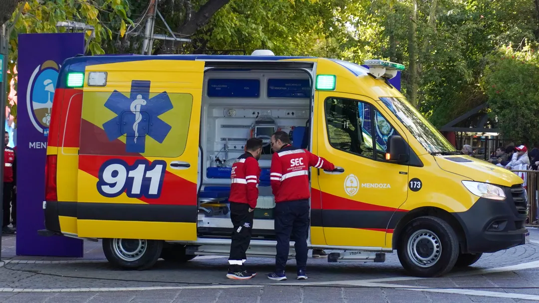 Ante cualquier síntoma, especialistas recomiendan llamar al 911. 
