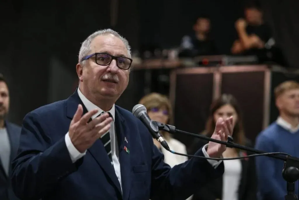 El gobernador de Misiones Hugo Passalacqua dispuso el beneficio en Ingresos Brutos referidas a las retenciones el monotributo, y realizadas vía billeteras virtuales.  