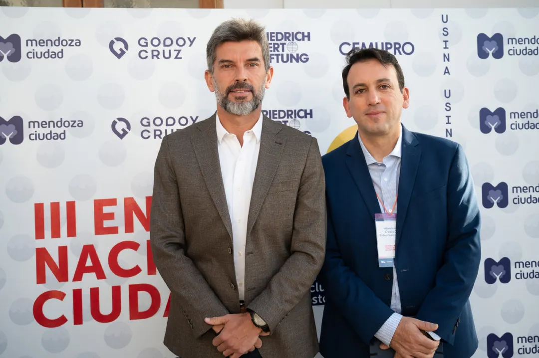 Ulpiano Suarez y Tadeo García Zalazar, dos de los que aspiran a heredar a Cornejo. 
