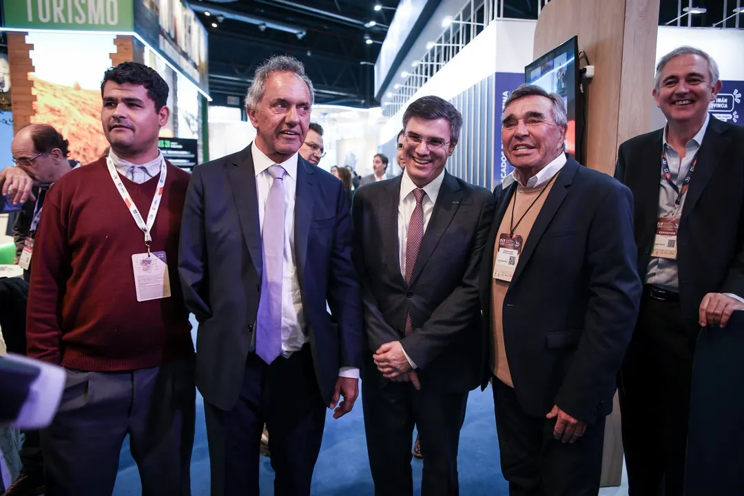 El Secretario de Turismo, Ambiente y Deportes, Daniel Scioli, estuvo presente en la FIT.