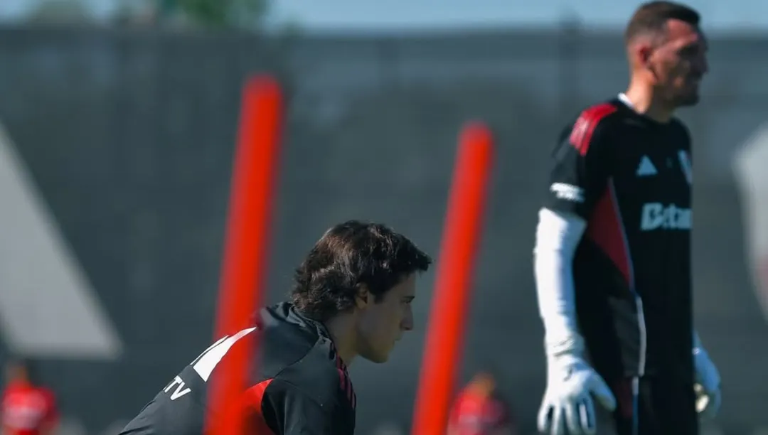 Sin Armani al 100 por ciento, Chilavert aseguró que si él fuese Coudet le da el arco definitivamente a Beltrán.