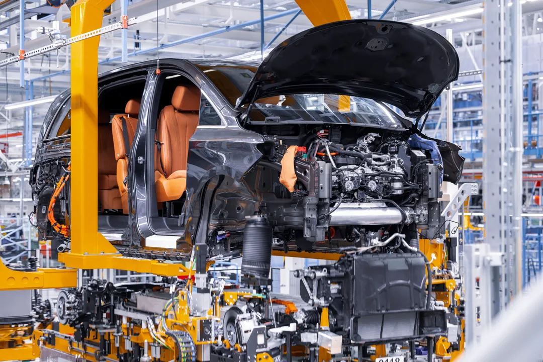 Mercedes-Benz comenzó la producción de un nuevo modelo 100% eléctrico