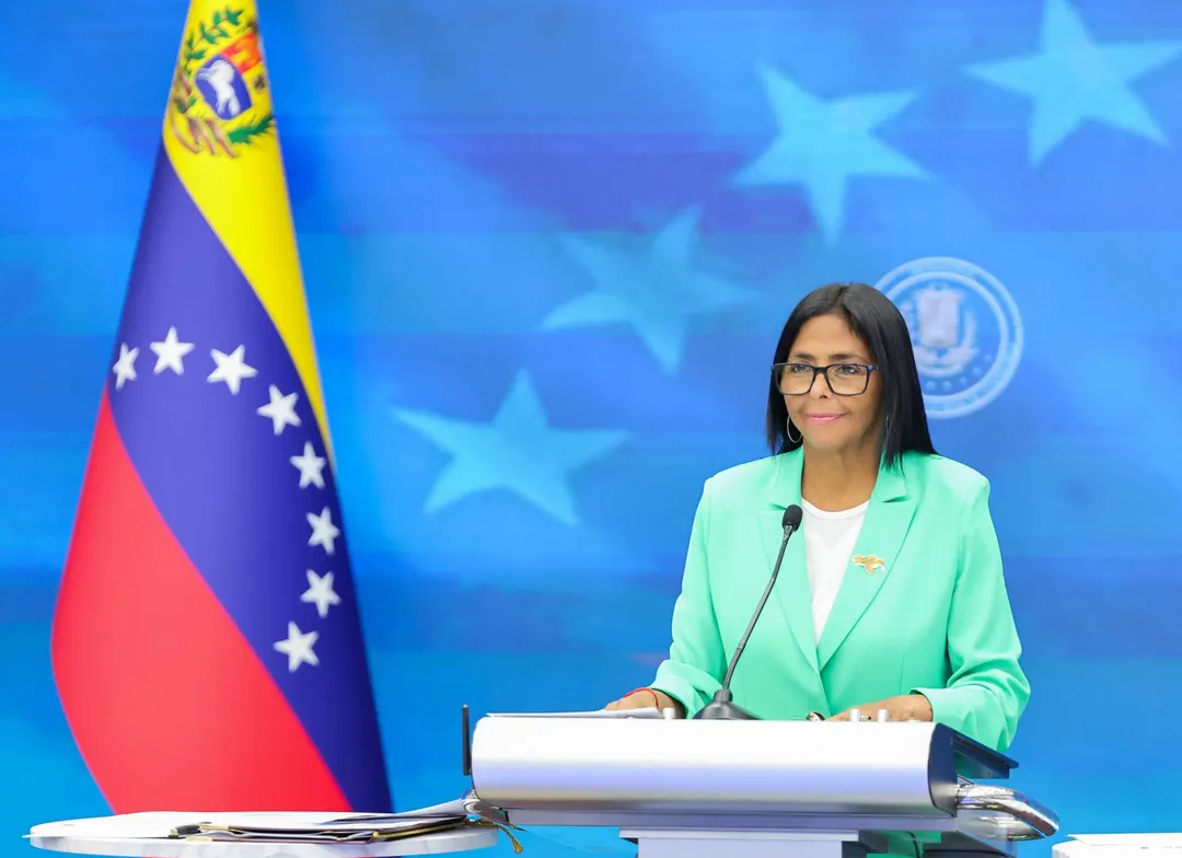 Delcy Rodríguez confirmó un incremento salarial para mayo.
