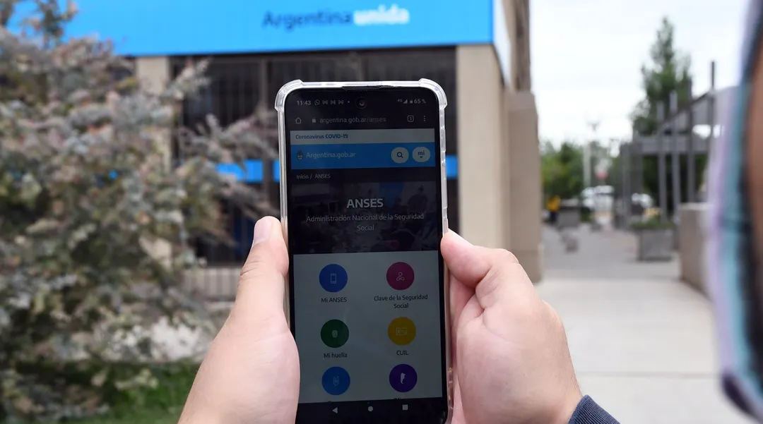 El calendario de la Anses organiza las fechas de pago según la terminación del DNI de cada beneficiario.