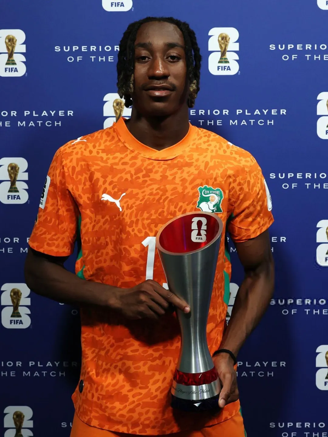 Yan Diomande, que la rompió en el Mundial con Costa de Marfil, jugará en el Real Madrid.
