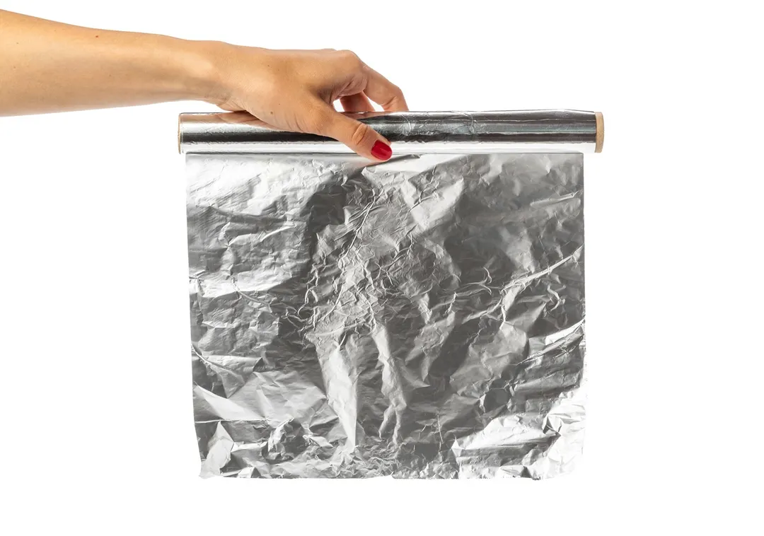 El papel aluminio es la clave. Fuente: Freepik.