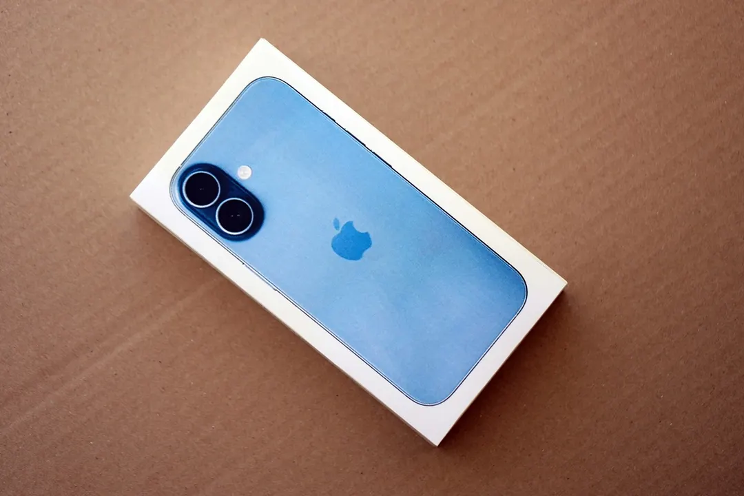 Las limitaciones de carga del iPhone 17 contrastan con las propuestas de los competidores asiáticos.