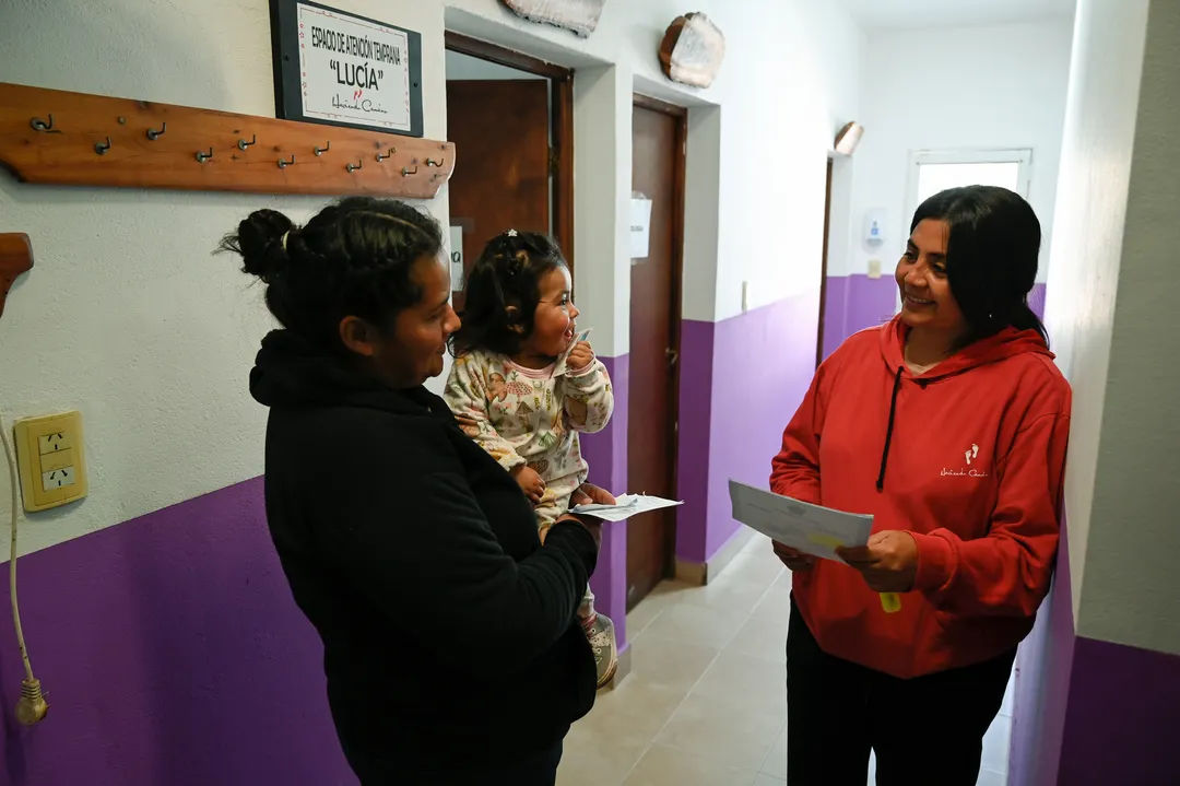 Desde 2006, Haciendo Camino trabaja para romper el círculo de la pobreza y la desnutrición infantil.