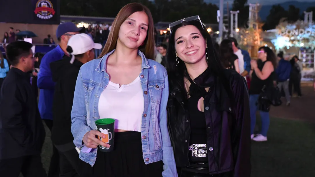 Aldana y Agostina.