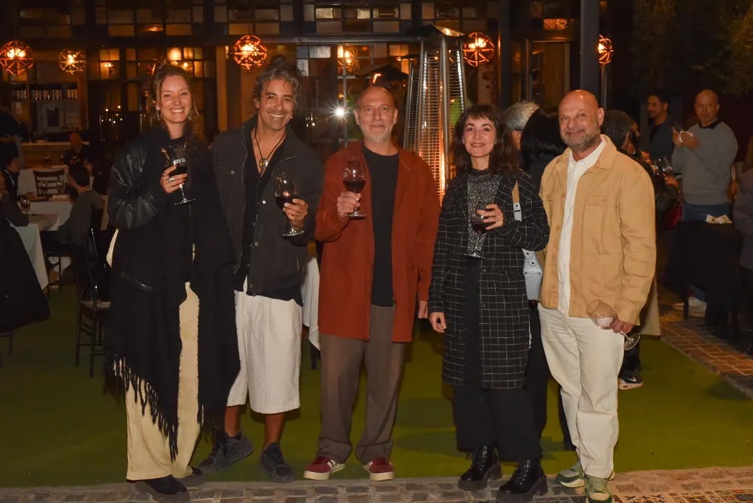 Anna, Ramiro Scalzi, Daniel Vinderman, Paula Corti y Gato Ficcardi.