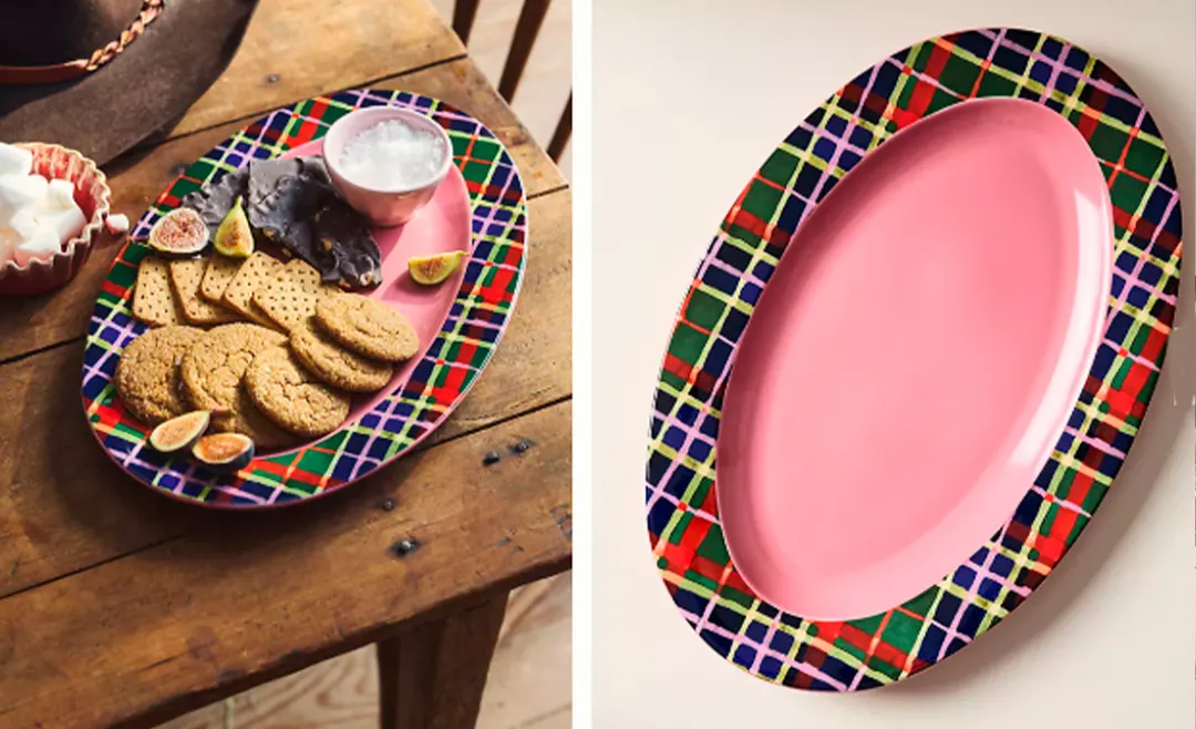 Bandeja de cerámica con decoración tartán. Créditos: anthropologie.com