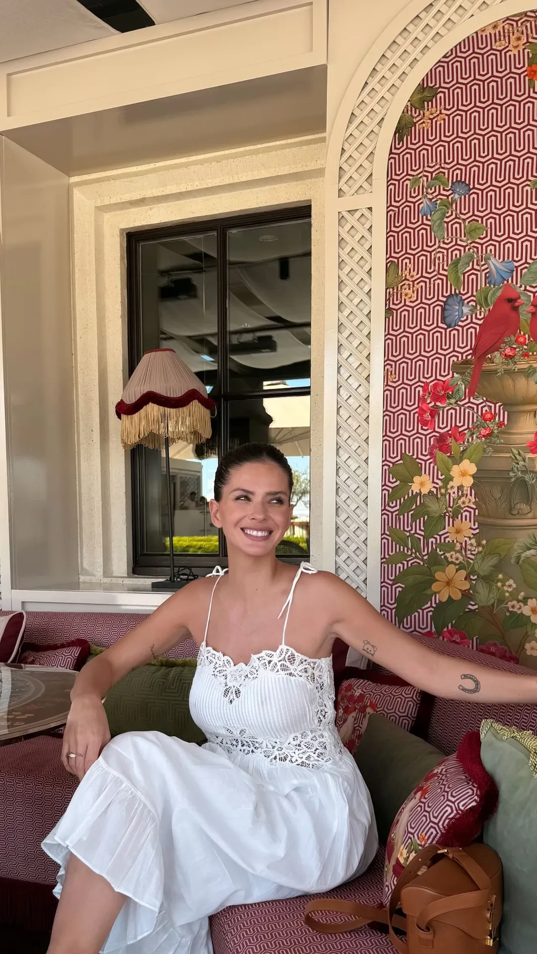 El estilo bohochic de China Suárez en Estambul.