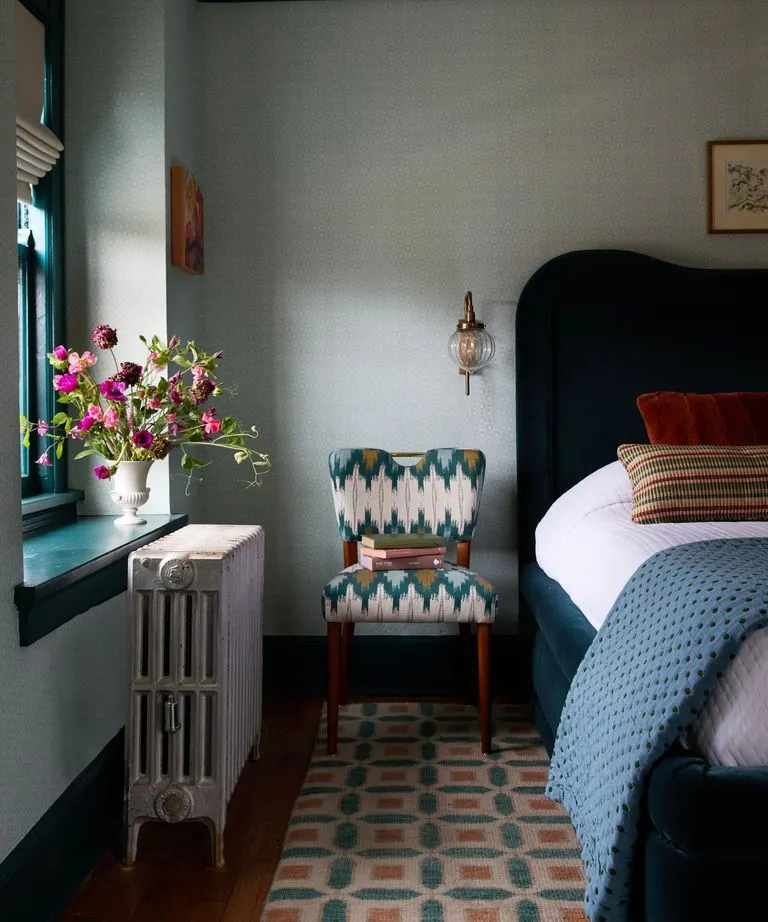 El color verde azulado no tiene por qué ser intenso; con pequeños agregados a este color alcanzan para añadir profundidad. Créditos: Aimee Ryan y Storms.