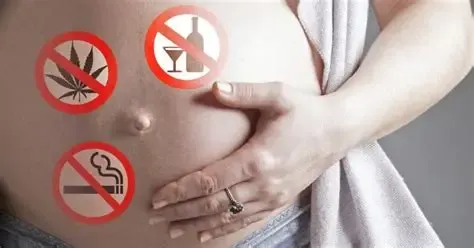 El consumo de tabaco, marihuana, cocaína, entre otros tiene graves riesgos en el binomio madre-hijo.