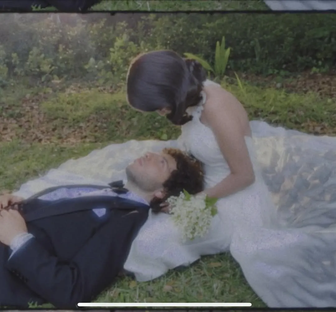 Selena Gomez y Benny Blanco: así fue su casamiento de película.