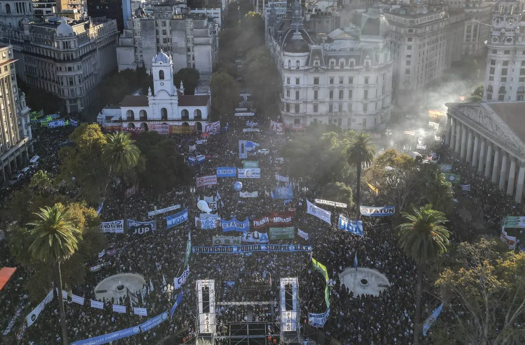 La cuarta marcha universitaria fue masiva.
