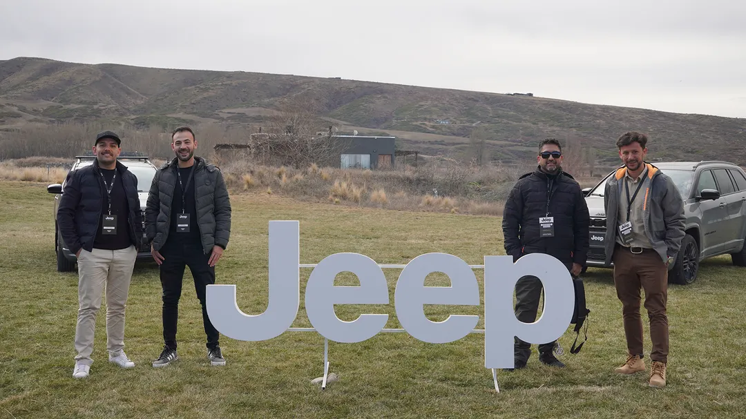 El equipo Grupo Lorenzo de Jeep Mendoza.  