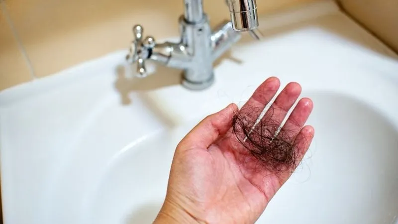 Una caída... ¡de pelo!