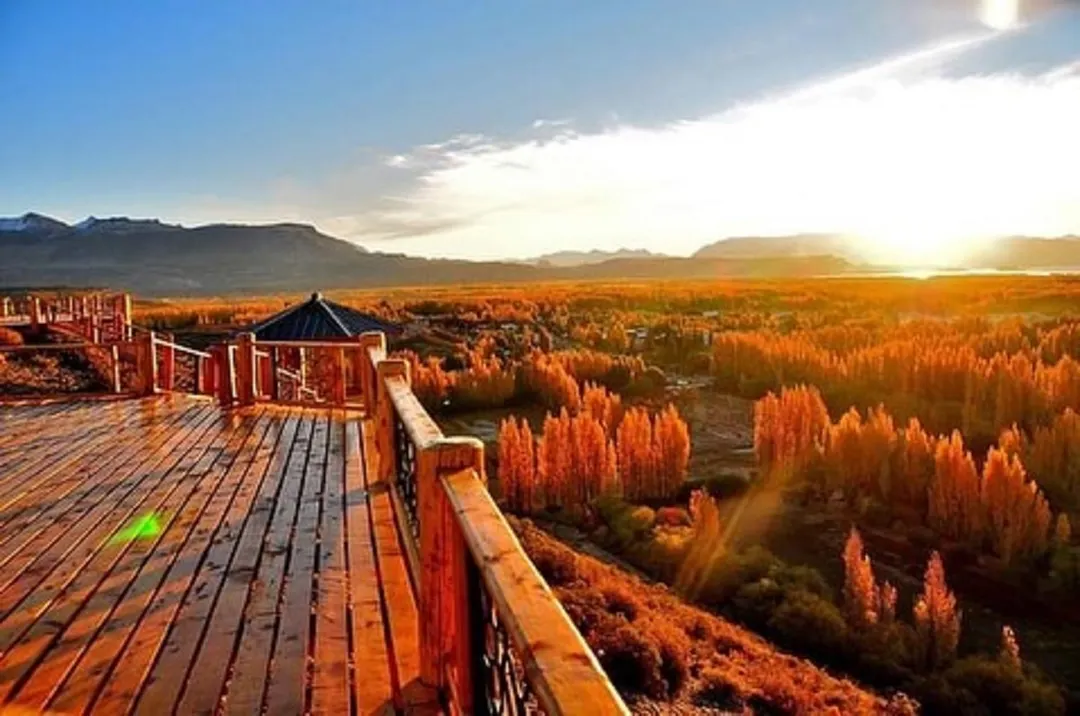 Esta ruta termina en uno de los pueblos más lindos de la Patagonia, Los Antiguos.