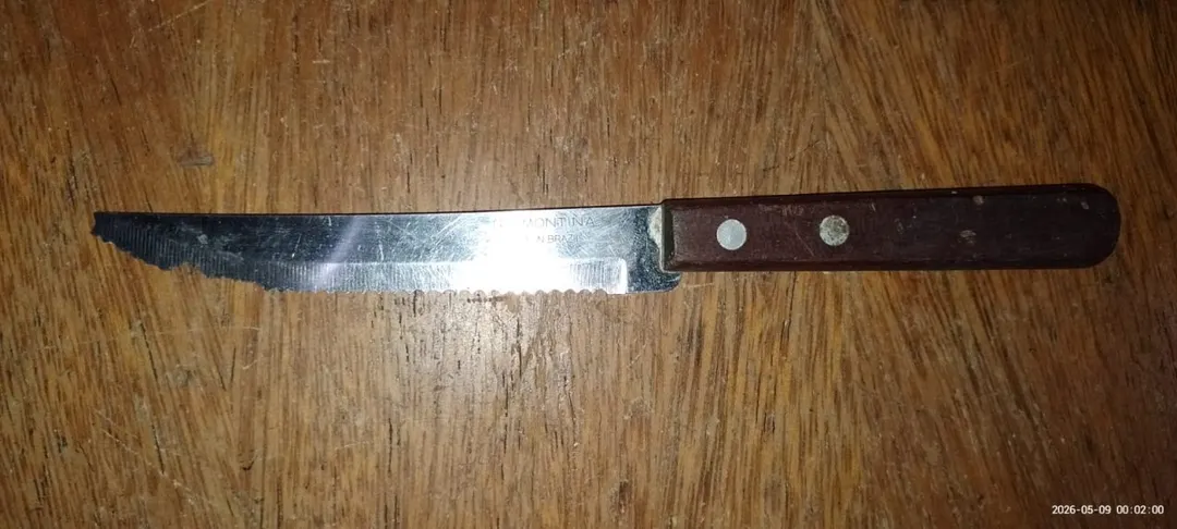 Durante un requisa, efectivos secuestraron un cuchillo tipo cerrucho, de un sospechoso con una medida judicial pendiente