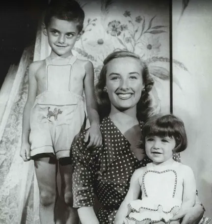 Mirtha Legrand junto a sus hijos