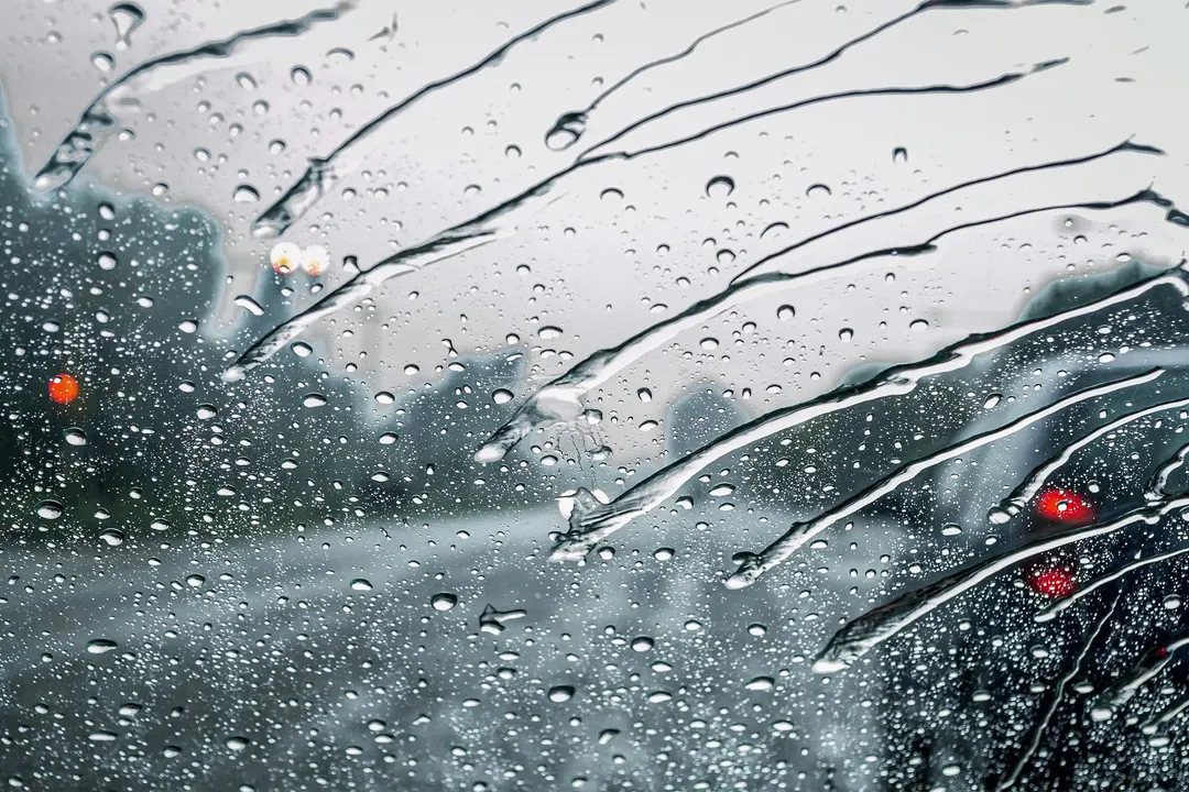 Cerrando el fin de semana, también pueden darse algunos chaparrones y lluvias de menor impacto en la región pampeana. 
