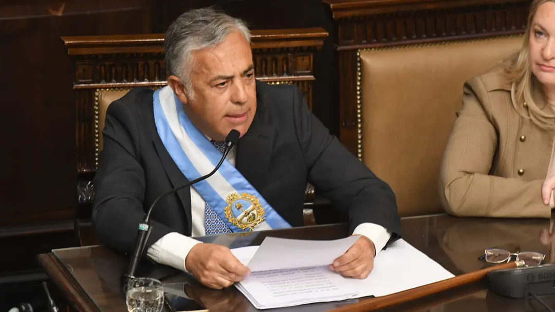El gobernador Alfredo Cornejo anunció la medida durante su discurso ante la Asamblea Legislativa.