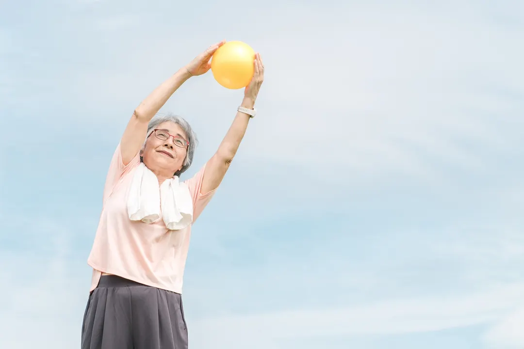 Los ejercicios para ganar músculo y evitar la sarcopenia. Fuente: Shutterstock.