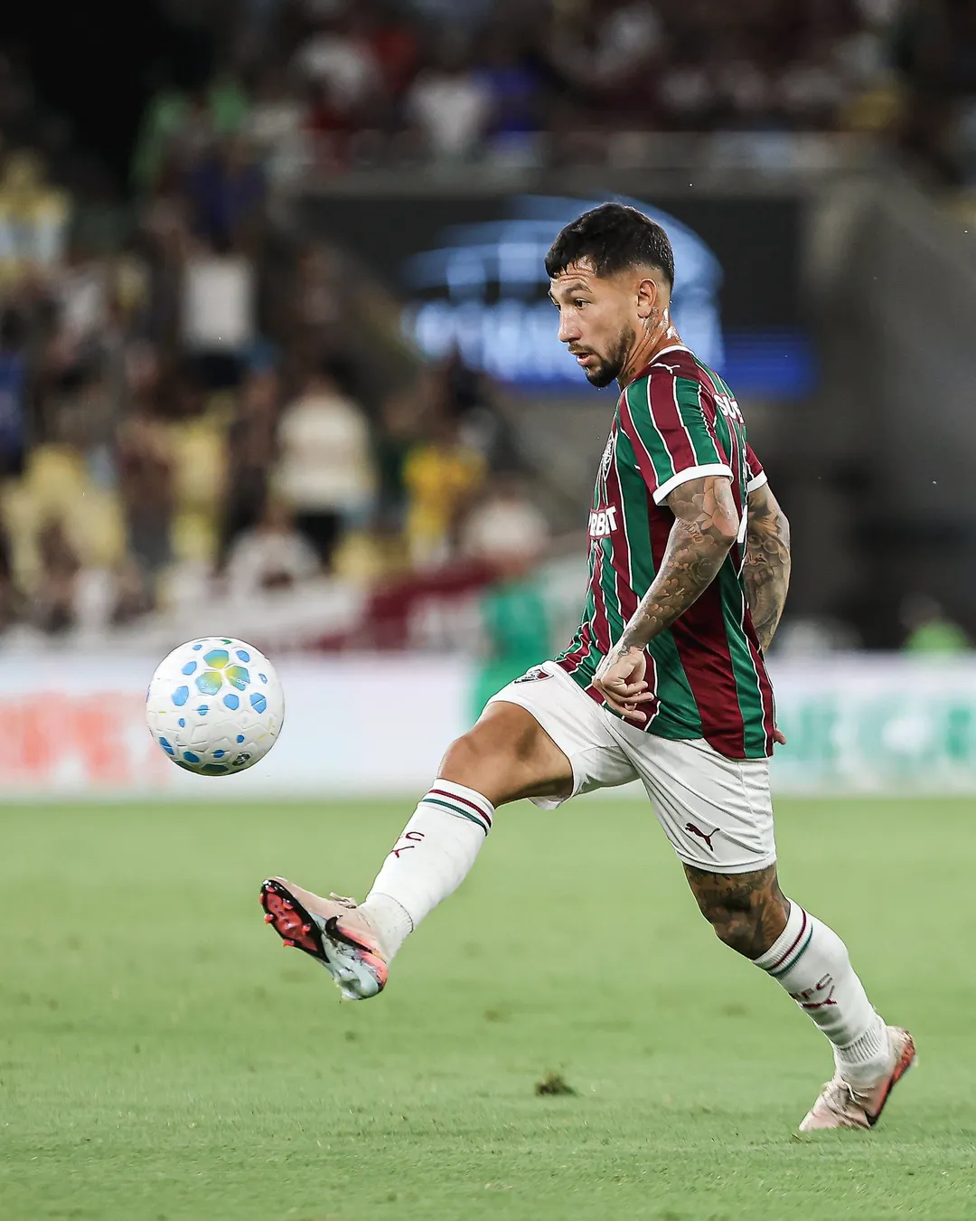 Otro argentino que destaca en Brasil: Luciano Acosta es una pieza clave de Fluminense.