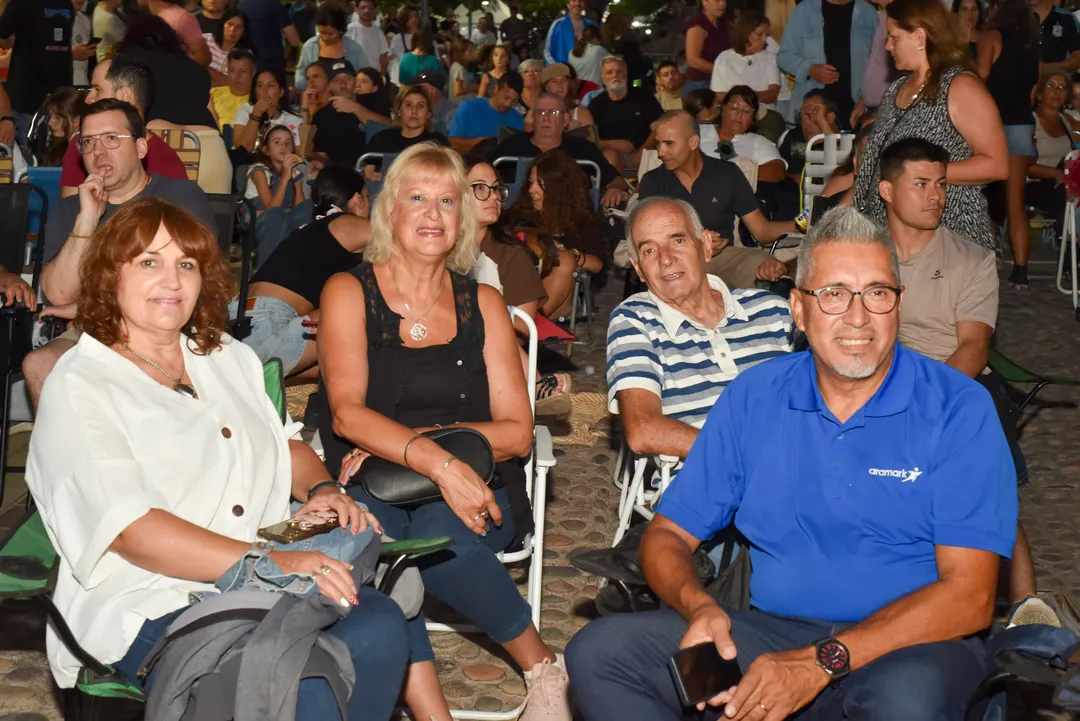 Claudia, Ester, Horacio y Jorge.