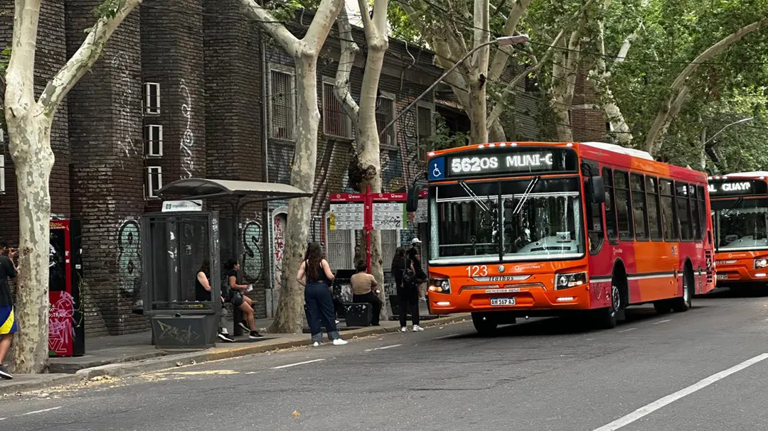 Seguridad y Transporte coordinaron un operativo especial para la final del Mundial luego de los problemas que provocaron las caravanas del miércoles.