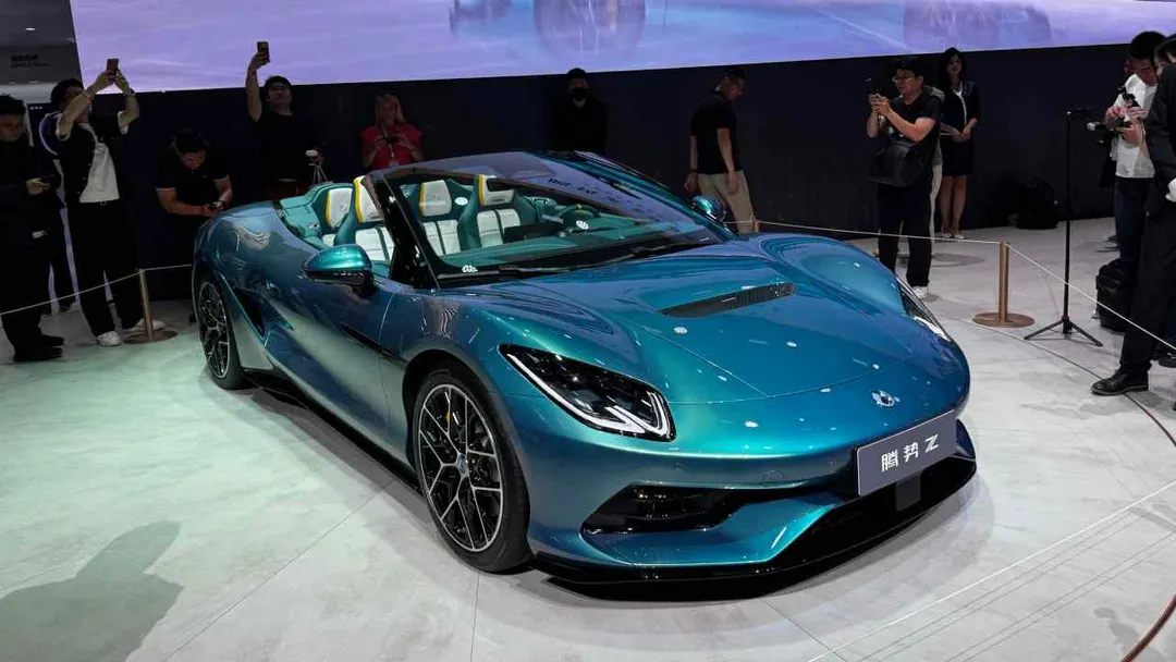 DENZA Z Cabrio