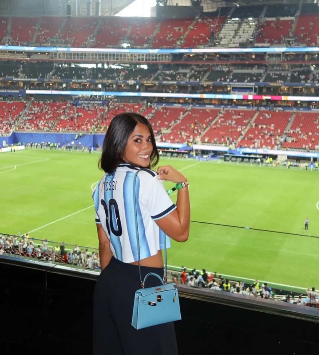 Las postales de la intimidad familiar en el estadio norteamericano cosecharon millones de reacciones en las redes.
