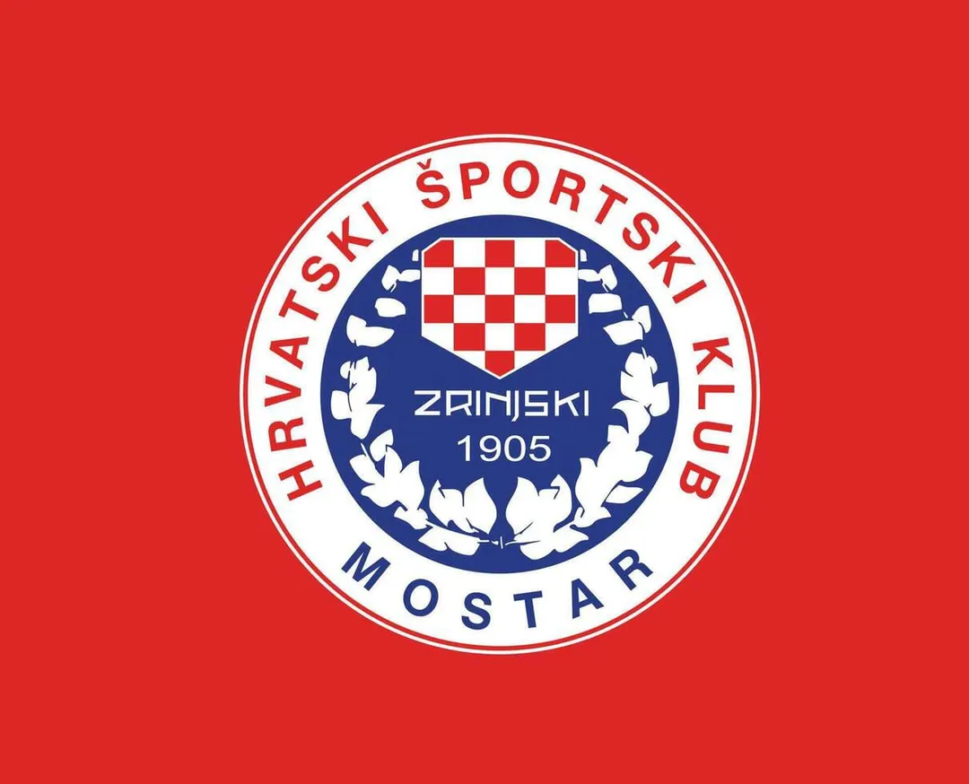 Escudo del Zrinjski. Posee un tablero rojo y blanco (šahovnica), símbolo del nacionalismo croata.