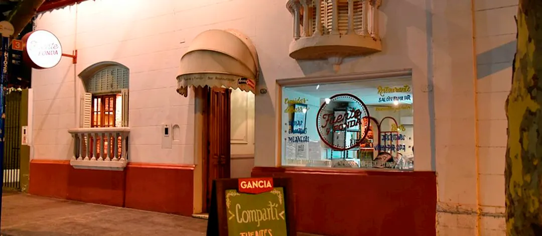 Fuente y Fonda está entre los locales destacos de la guía.