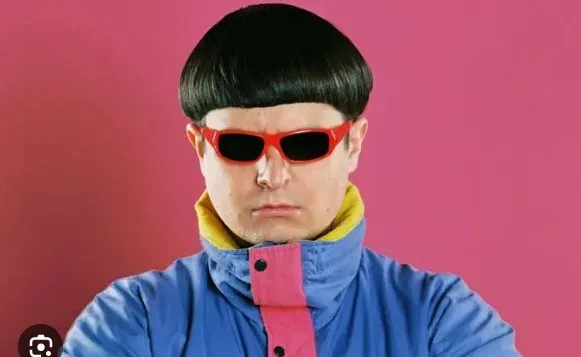 oliver tree.jpg