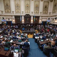 Fuego Cruzado: la interna peronista metió la cola en la sesión de la Legislatura bonaerense con críticas opositoras