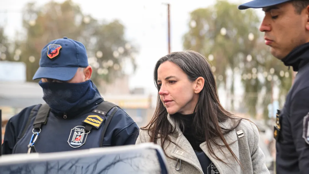 La ministra de Seguridad y Justicia, Mercedes Rus, firmó el decreto creando la Jefatura Provincial de UPANA.