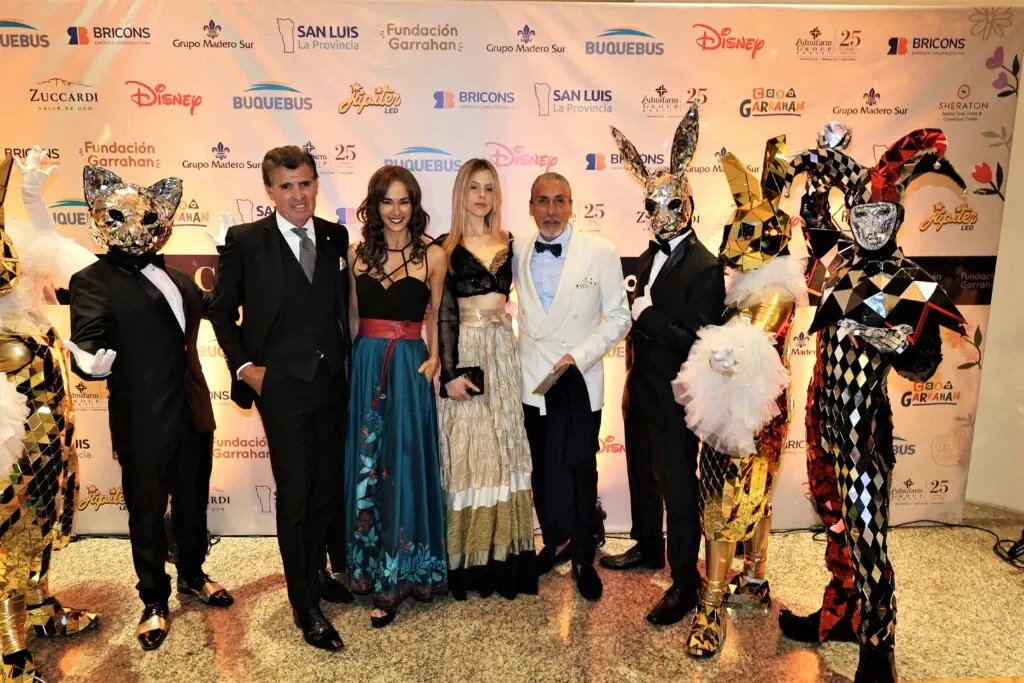 Alex Pérez Escoda, Silvina Scheffler, Alina Andrada y César Juricich.