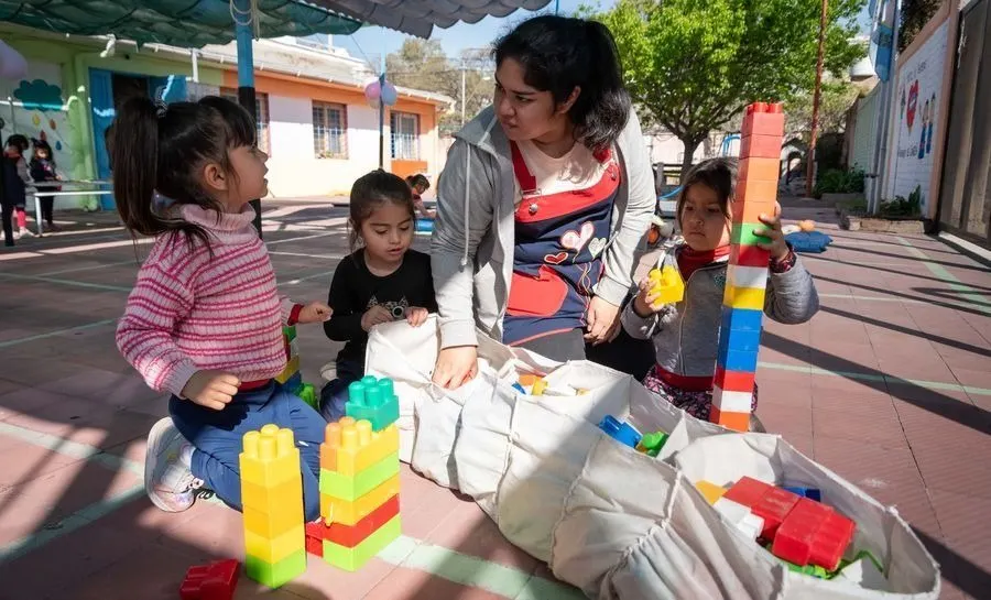 El Nivel Inicial promueve el desarrollo integral desde los primeros años.