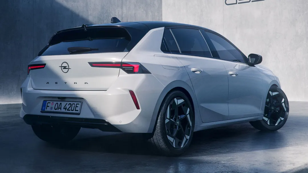 Opel presenta el nuevo Astra GSE Line: diseño deportivo e imagen renovada