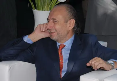 José Luis Manzano.