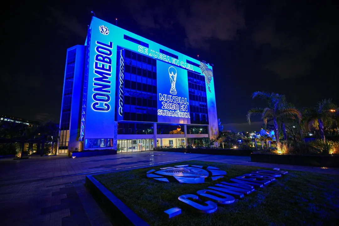 Conmebol se metió en el debate que sacude al fútbol mundial y le envió un mensaje a FIFA.