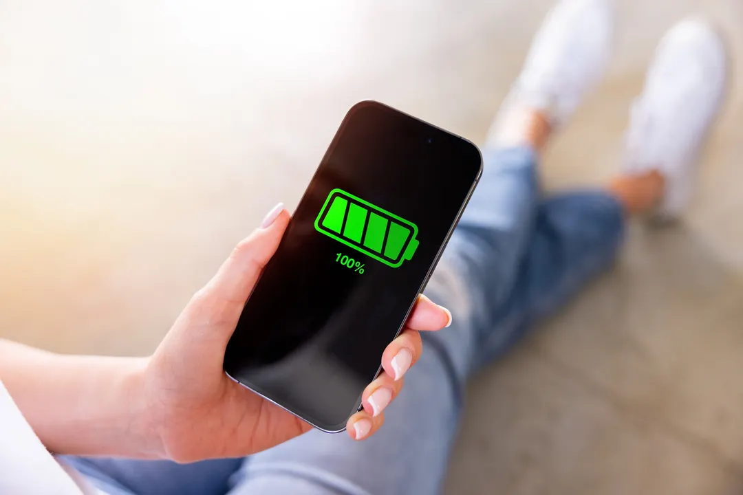 iPhone y Android permiten consultar datos ocultos para conocer el estado real de la batería.