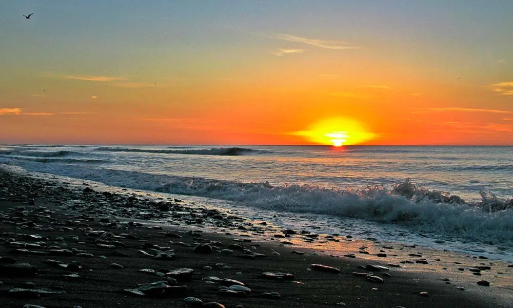 Pehuen Co se destaca por sus playas amplias y su entorno natural. Foto:  Sierras de la Ventana