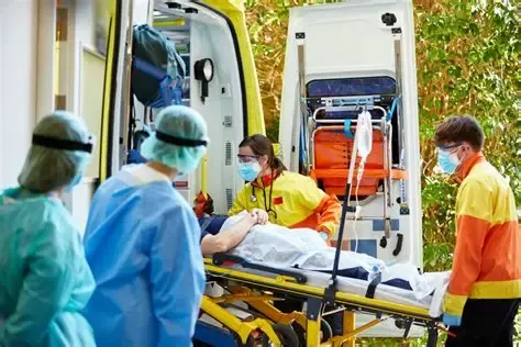 Acompañamos a las personas en algunas de las instancias más críticas y sensibles de sus vidas.