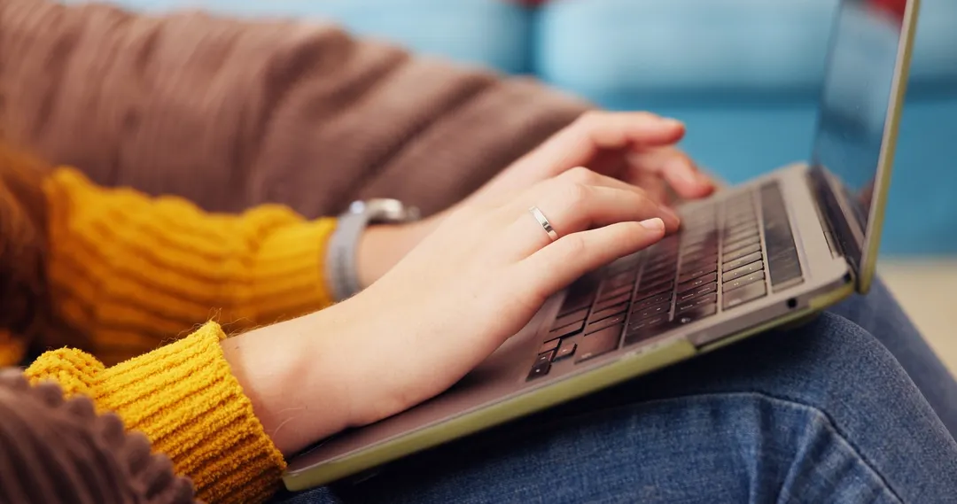 Cómo postularse online a las becas de la fundación YPF.