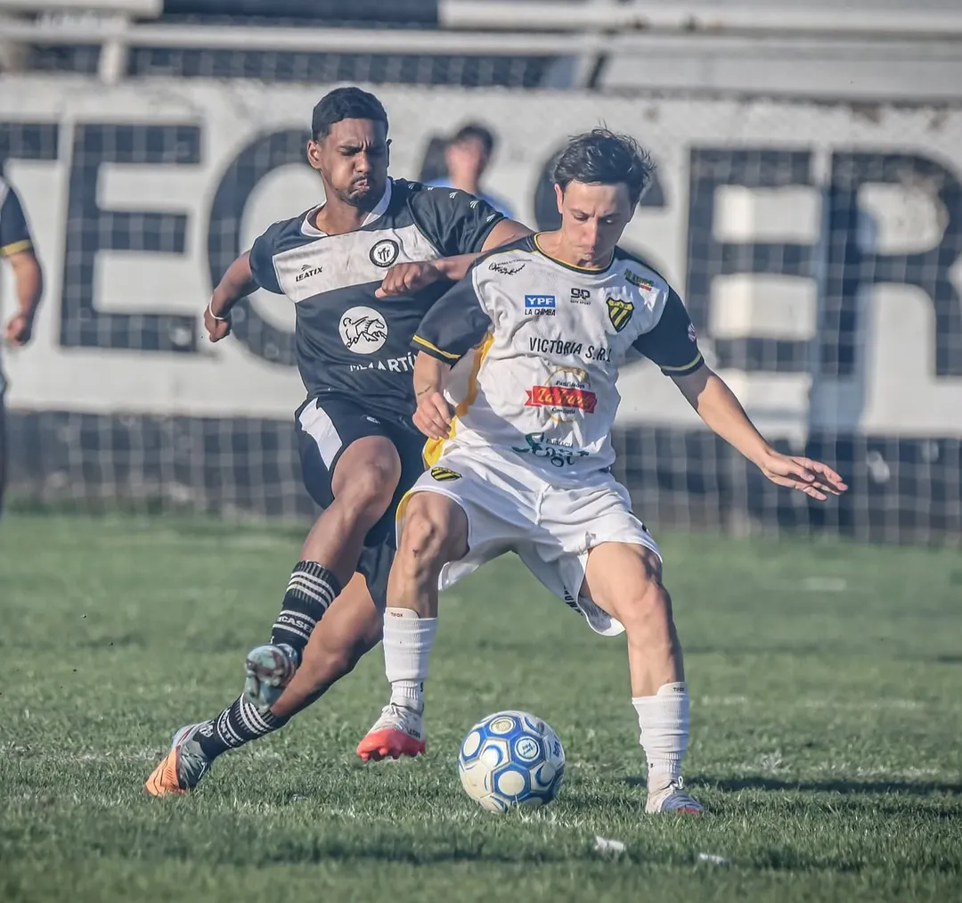 El duelo entre equipos de la zona Este de la provincia terminó 1 a 0 en favor del equipo local.