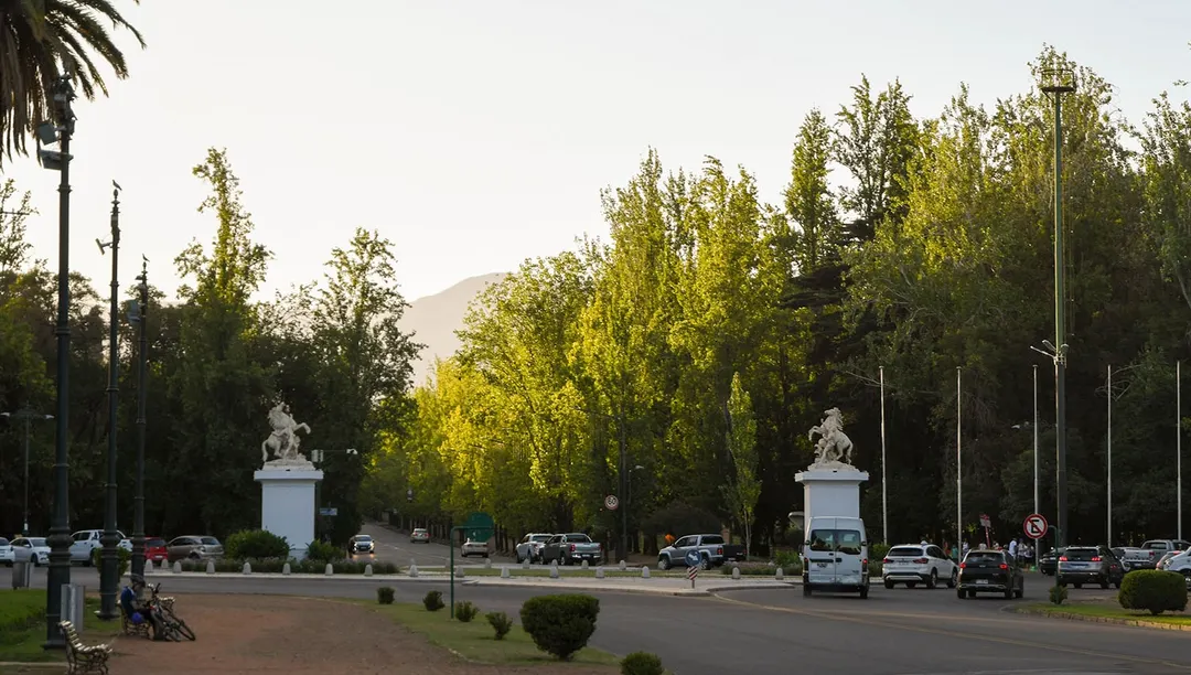 El martes tendrá poca nubosidad en Mendoza y vientos moderados del noreste.